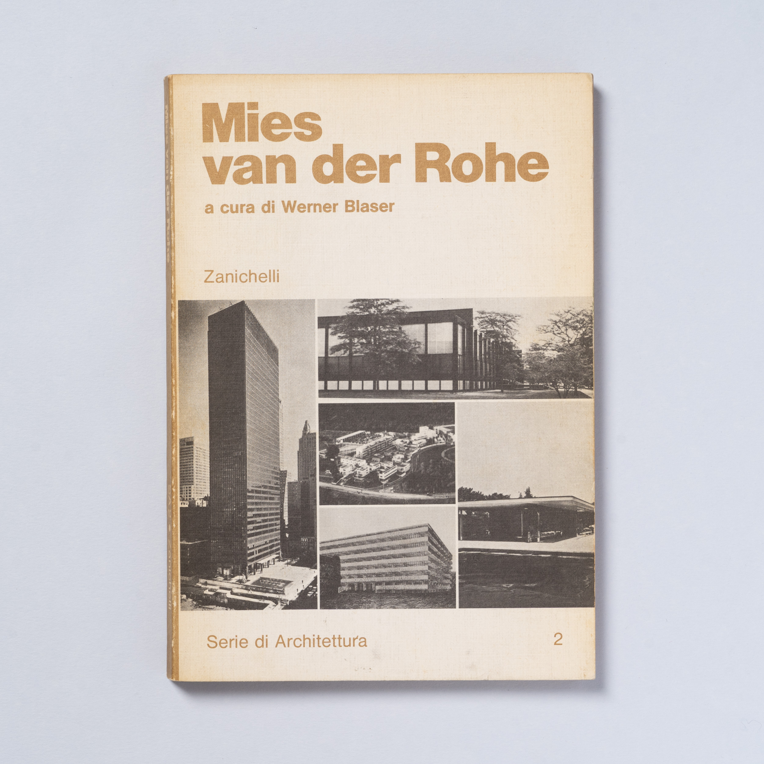 scaldasole-books-mies-van-der-rohe