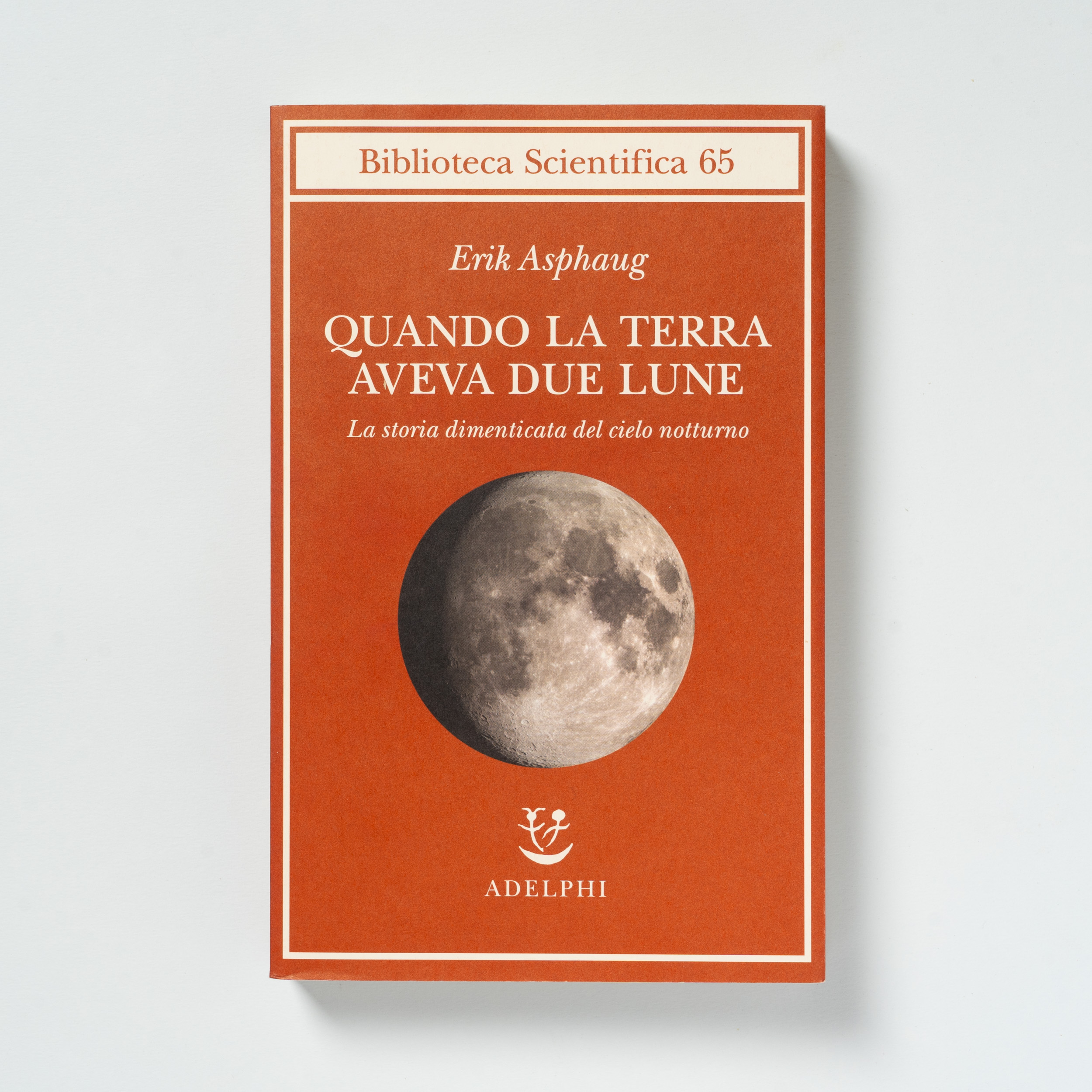scaldasole-books-quando-la-terra-aveva-due-lune-la-storia-dimenticata-del-cielo-notturno