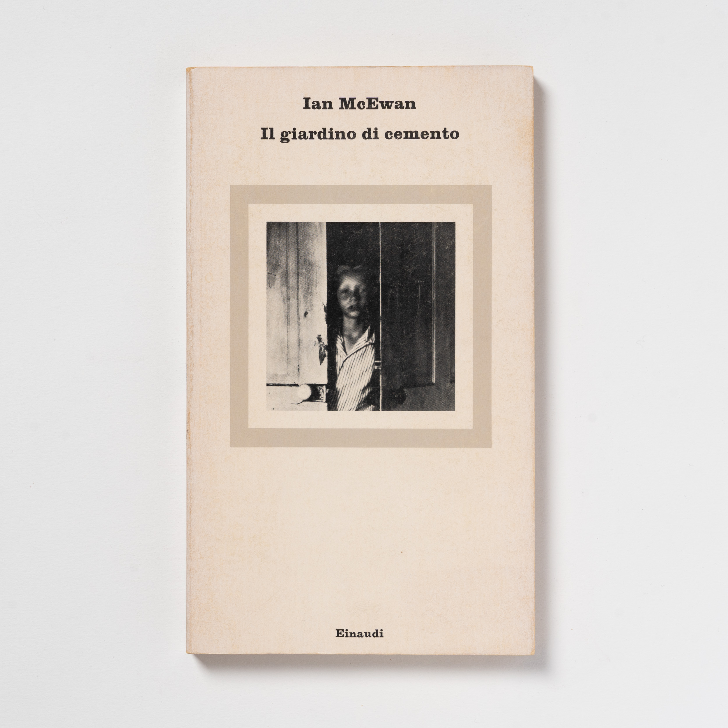 scaldasole-books-il-giardino-di-cemento