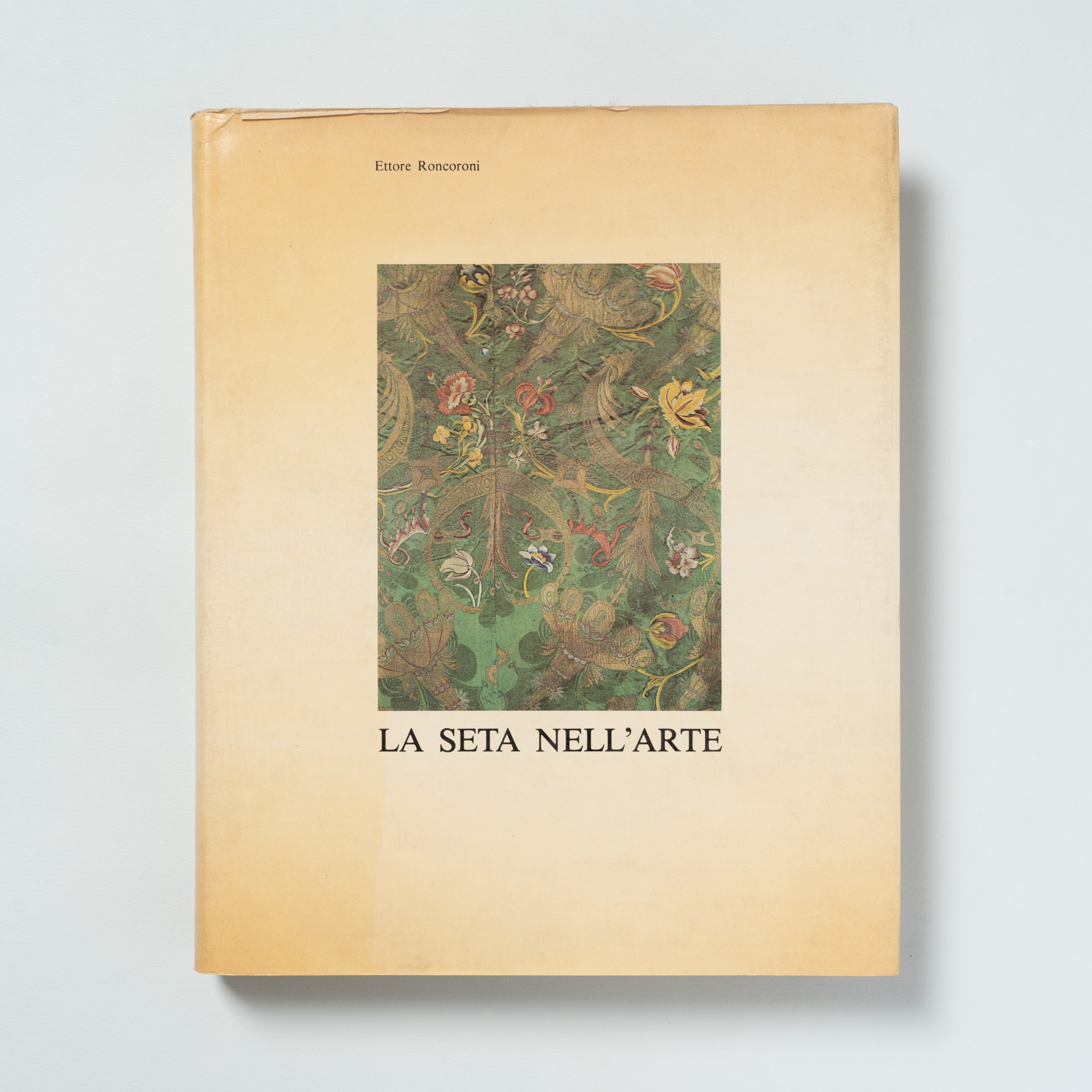 scaldasole-books-la-seta-nell-arte